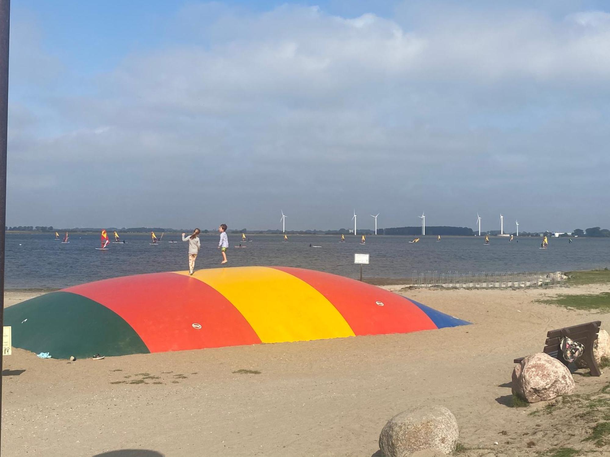 Wohnwagen Auf Dem Wulfenerhals Ca 150M Bis Zum Meer Fehmarn Exterior foto