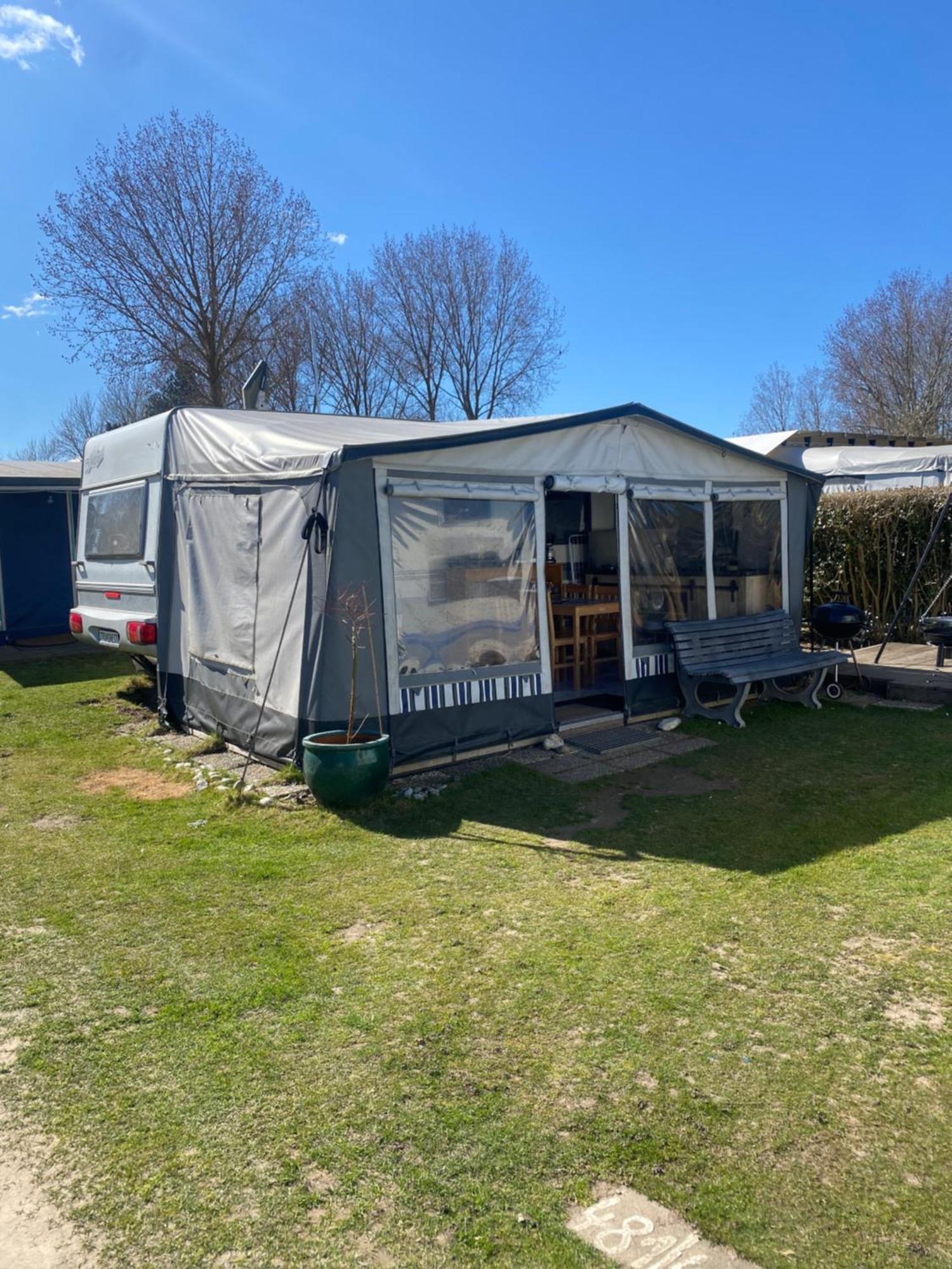Wohnwagen Auf Dem Wulfenerhals Ca 150M Bis Zum Meer Fehmarn Exterior foto